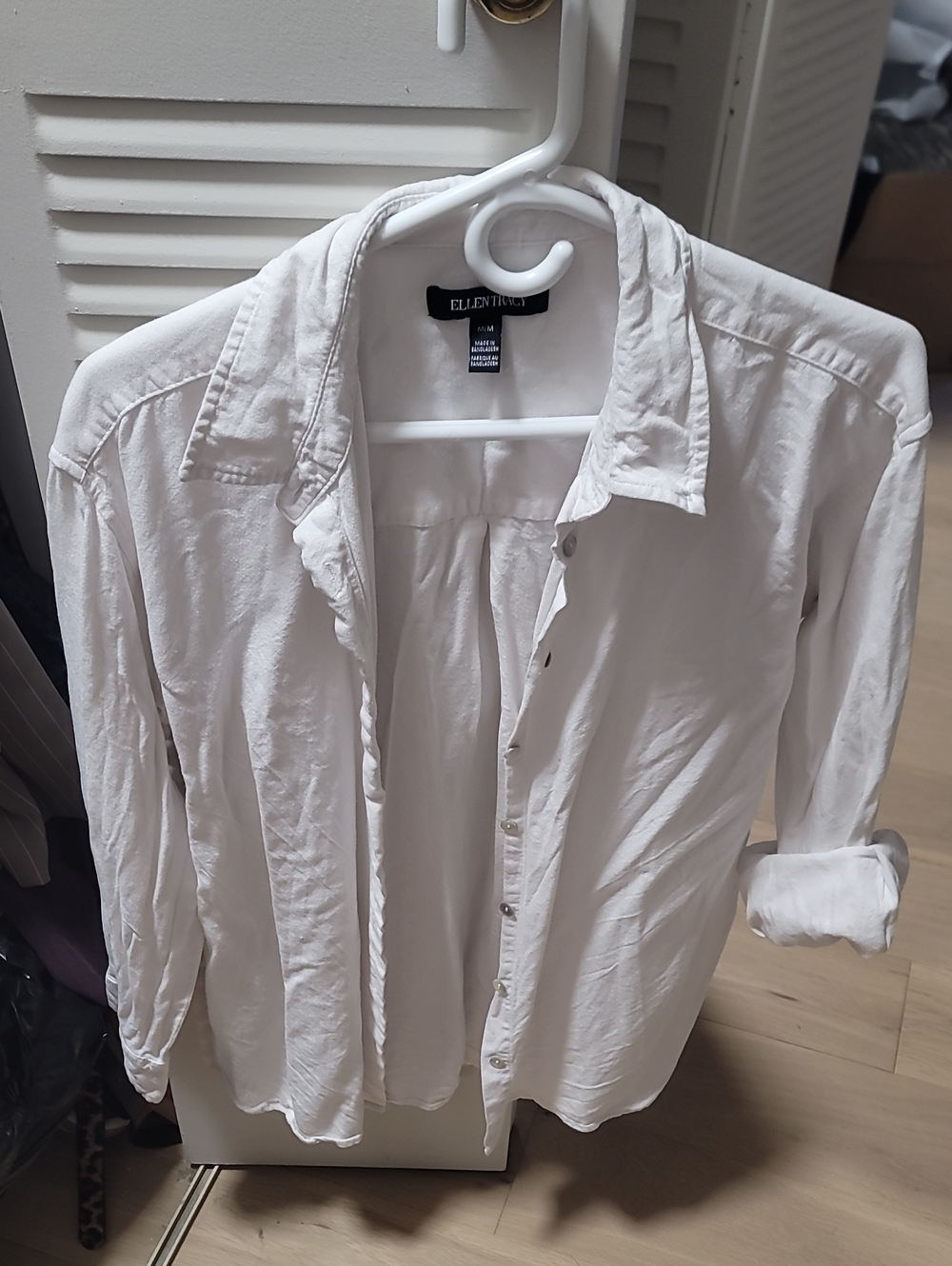 Ellen Tracy Soft White Linen Button-Front Blouse
